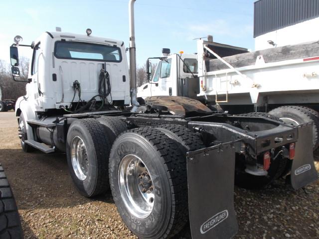 Image #3 (2011 FREIGHTLINER M2 AUTOMATIC T/A 5TH WHEEL TRUCK)
